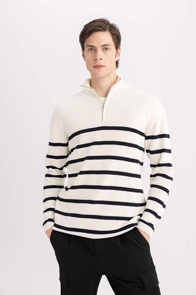 DeFacto Turtleneck Thessaloniki Sweater - Standard Fit B9717AX24AU