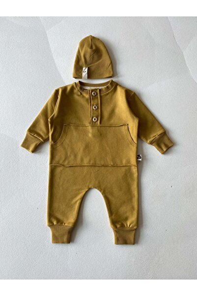 rg kidsstore Baby Jumpsuit with Kangaroo Pocket on the Front and Button - Beanie Set of 2