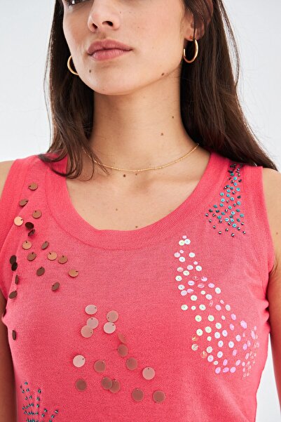 Peraluna Women's Knitwear Blouse - Summer, Thin Sequin Embroidered, Coral Model