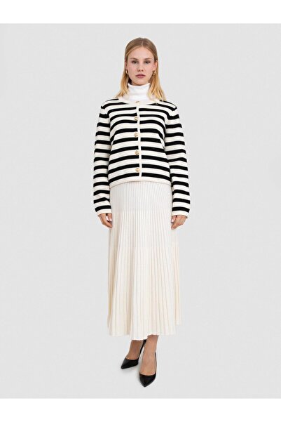 Serianno %100 Yün Çizgili Düğme Detaylı Hırka HRK8262KEMIKSIYAH