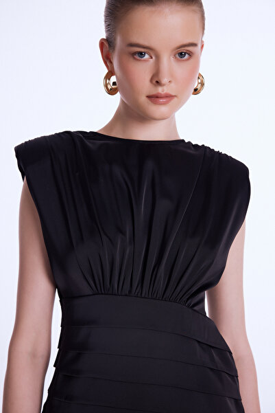 adL Night Zoom Pileli Kolsuz Elbise