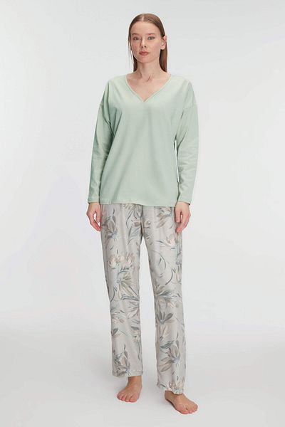 Anıl 11221 Women's Long Sleeve V-Neck Pajamas Set