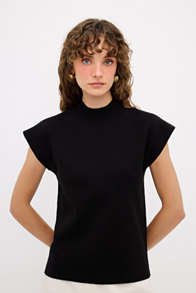 adL Boğazlı Kısa Kol Triko Kazak Siyah 13943864000