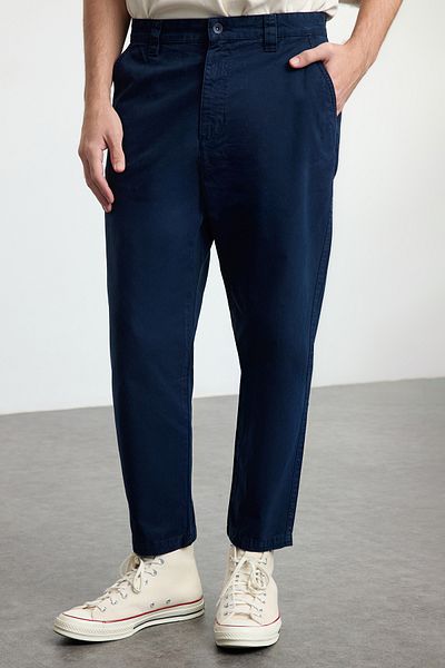 Trendyol Collection Sötétkék Balloon Fit pamut gabardin szőtt nadrág TMNAW25PL00020