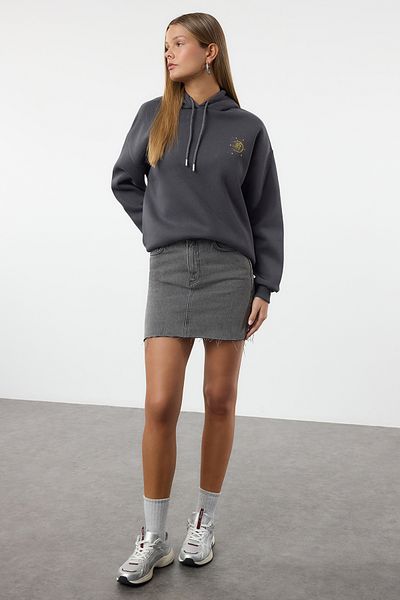 Trendyol Collection Antracitová fleecová mikina s kapucí - Twoaw24Sw00136