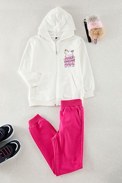 TRENDYOLKIDS Ecru*002 Girl's Slogan Knitted Suit - Tkdaw25Au00040