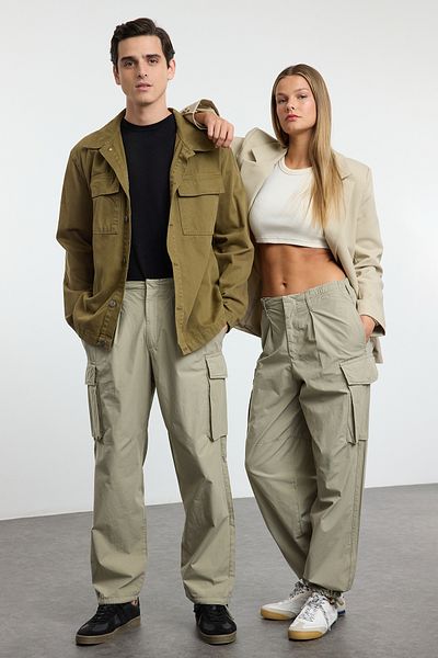 Trendyol Collection Hellkhakifarbene Unisex-Cargohose – Bindedetail, TMNAW25PL00012