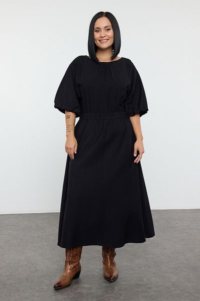 Trendyol Curve Balloon Sleeve Midi nagy méretű ruha - fekete texturált TBBAW25AH00093