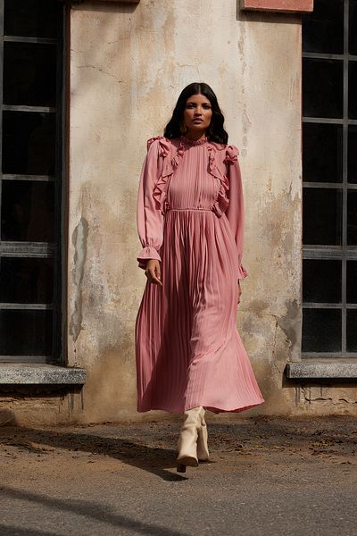 Trendyol Modest Φόρεμα με πλισέ Dusty Rose - X AI TCTAW25EL00000