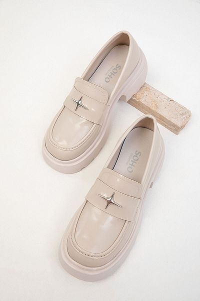 SOHO Beige Lackleder-Damenschuhe – Casual 19744