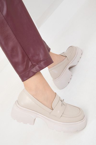 SOHO Beige Lackleder-Damenschuhe – Casual 19744