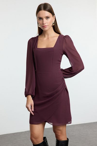 Trendyol Collection Hnědé tkané šaty s mini čtvercovým límcem TWOAW23EL00936