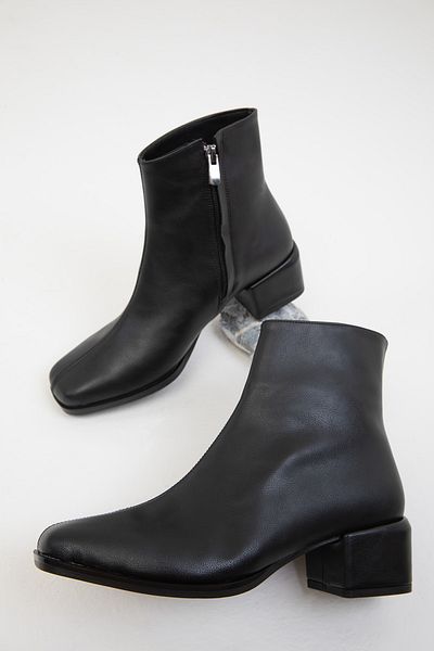 SOHO Schwarze Stiefel und Booties für Damen 18489