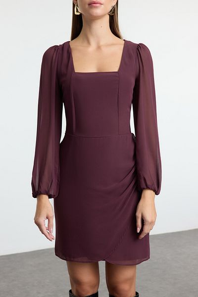 Trendyol Collection Hnědé tkané šaty s mini čtvercovým límcem TWOAW23EL00936