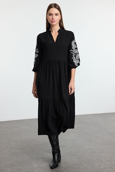 Trendyol Collection Φαρδύ Μαύρο Κέντημα Μίντι Φόρεμα - TWOAW25EL00546