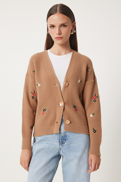 Happiness İstanbul Γυναικεία πλεκτά μπισκότα με λουλούδια κεντημένη ζακέτα με κουμπιά KG00005