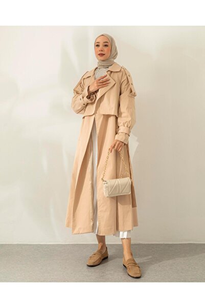 Meri Store Omuzu Çıt Çıt Detaylı Krem Trençkot