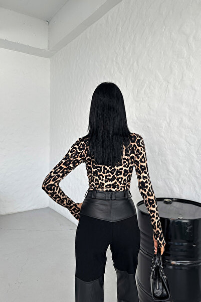 LACHT Γυναικεία μεγάλη λεοπάρ μπλούζα νέας σεζόν με βισκόζη με λεπτομέρεια γιακά