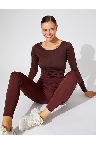 Koton Crop Yoga T-Shirt Twirl Detaillierte Langarm-Modalmischung mit seidiger Struktur