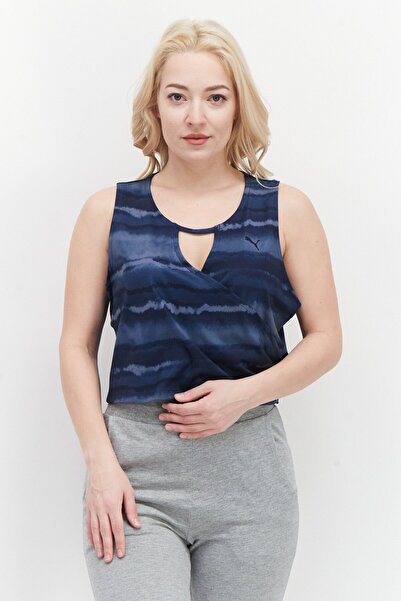 Puma قميص رياضي نسائي قصير بطباعة هندسية، أزرق بحري