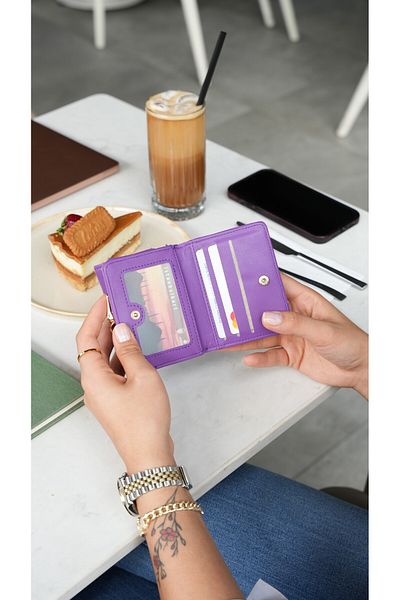 Crew Leather Tokyo Women's Wallet - Pearl Detailed - Scholarship Coin Compartment Wallet