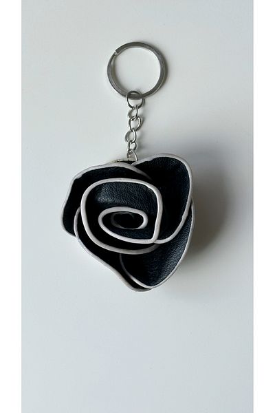 Âlâ Atelier Black Leather Rose Flower Keychain Bag