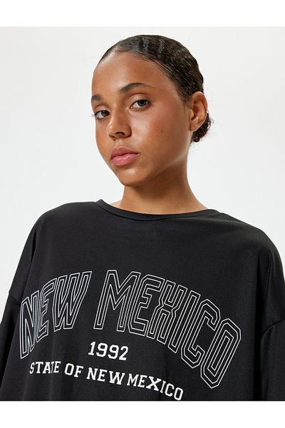 Koton Tricou sport supradimensionat cu decolteu cu slogan imprimat cu mânecă scurtă Interlock
