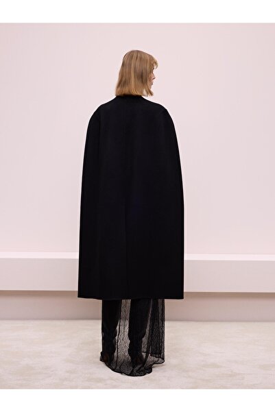 BAQA Pelerin Görünümlü Kaban