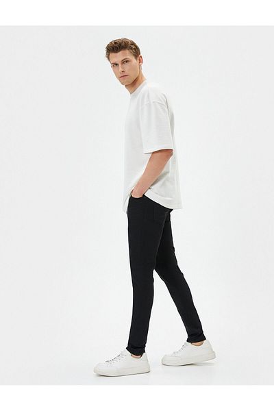 Koton Schwarze Jeanshose für Herren von Justin – 4sam40053nd