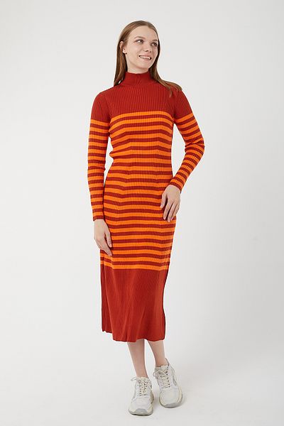 POODLE Rochie de tricotaje de damă cu dungi Midi