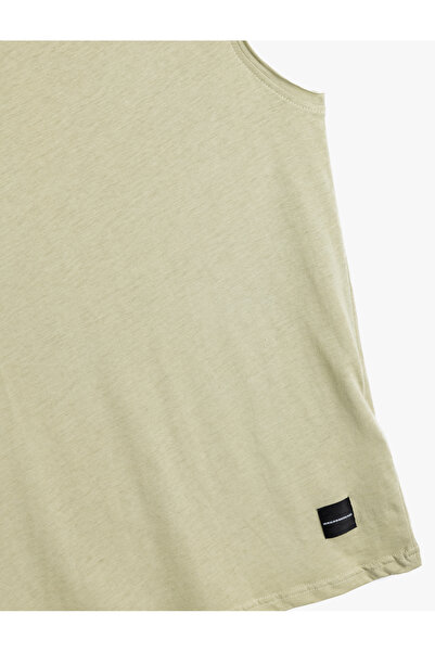Koton Základní tričko bez rukávů s dutým rukávem štítek s detailním výstřihem