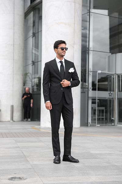 AEK FIORE Men's Black Striped Suit