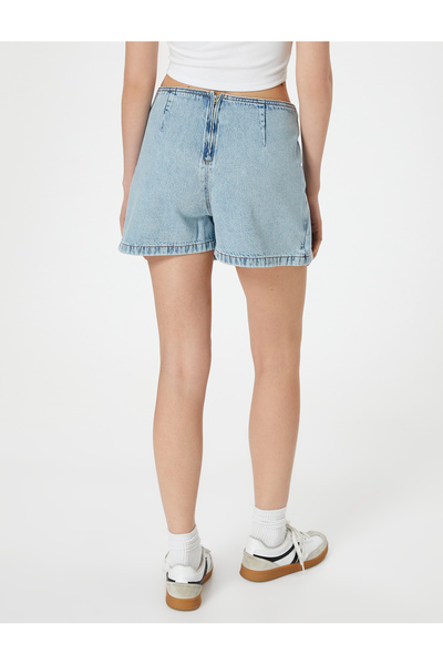 Koton Ekstra Mini Pileli Şort Etek Kemer Detaylı