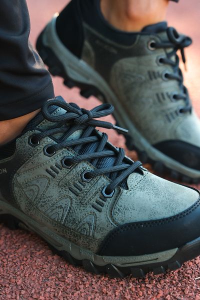 Riccon Khakifarbene Trekkingschuhe für Herren00127053