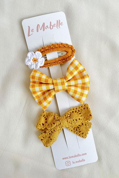 Le Mabelle Mustard Knitted Flower 3-Piece Buckle Set