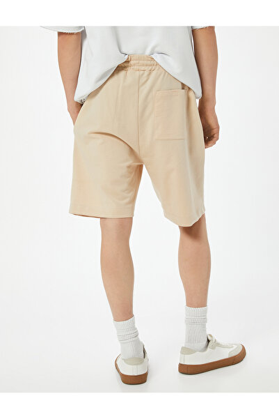 Koton Bermuda Şort Beli Bağcıklı Etiket Baskılı Cepli