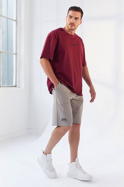 TOMMY LIFE تي شيرت رجالي كبير الحجم مطبوع عليه نص Redbud برقبة دائرية - 87984
