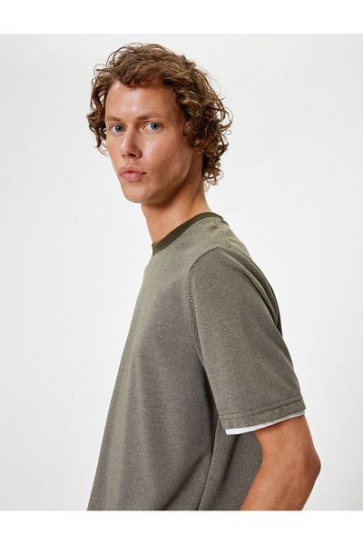 Koton T-Shirt με υφή με λαιμόκοψη - υφασμάτινη λεπτομέρεια, κοντό μανίκι