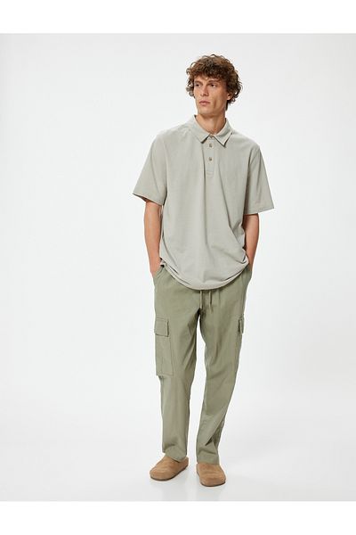 Koton Slim Fit T-Shirt aus Baumwolle mit Polokragen und kurzen Ärmeln