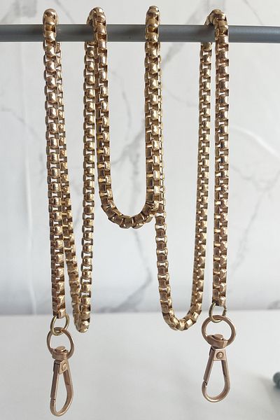 vollen yarn Geantă metalică Square Model Tarnish - Detaliu lanț, 120 cm Galben auriu
