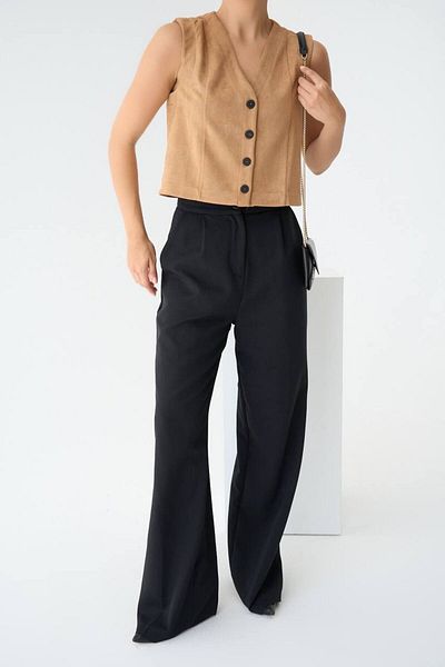 Liora Women's Biscuit V-Neck Suede Vest