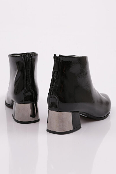 DGN Kadın Sivri Burun Gümüş Topuklu Bilek Bot Siyah Kırışık 291917212674