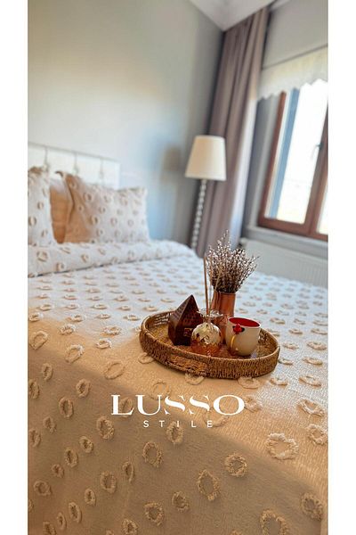 lusso stile Кувертюра за легло с помпони 250x260 с 2 възглавници