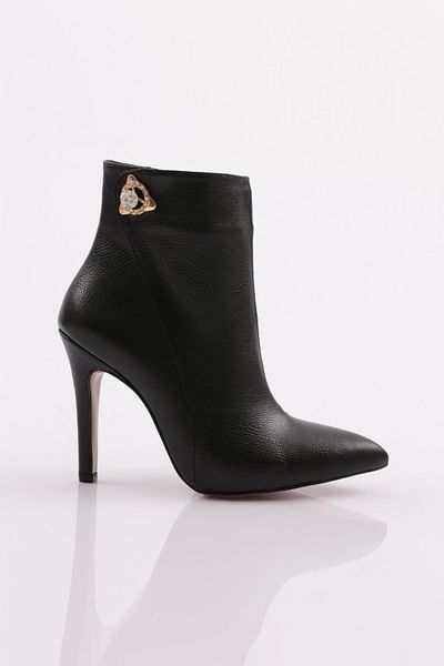 DGN 4247 Model - Black Pearl Stone Pointed Toe Thin Heeled Women's Boots