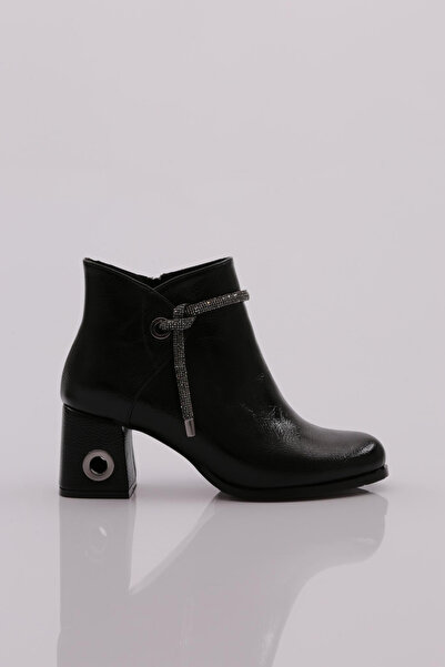 DGN 707-22K Women's - Silver Stone Black Patent Leather Heeled Boots