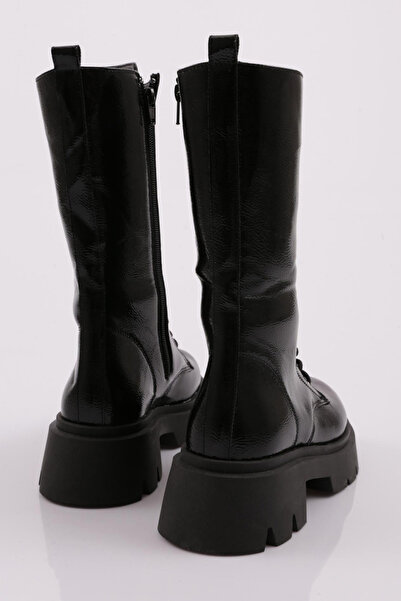 DGN Dámské šněrovací kozačky se silnou podrážkou černé mačkané 612143138