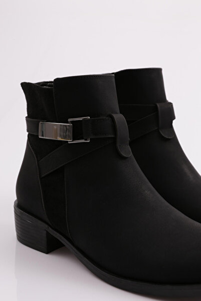 DGN Çapraz Tokalı Kadın Kısa Bot Siyah 6152101