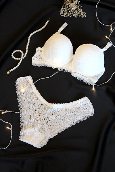 LikeSwan White Padded Underwire Lace Underwear Set