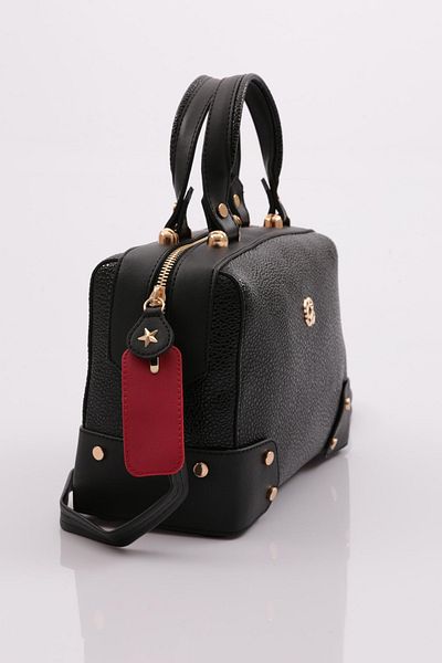 DGN Women's Bag with Special Handle in Black - Caviar 1432856