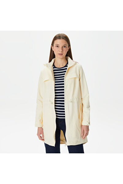 Lacoste Kadın Kapüşonlu Baskılı Beyaz Mont